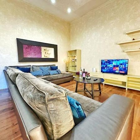 Ultra Central Apartment / 10 Ppl Budapest Exterior photo